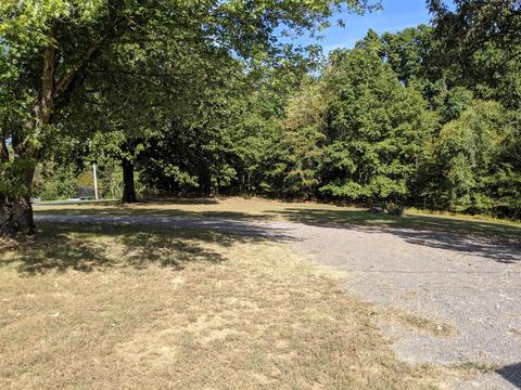 920 Pack Rd, White Bluff, TN 37187 photo 4