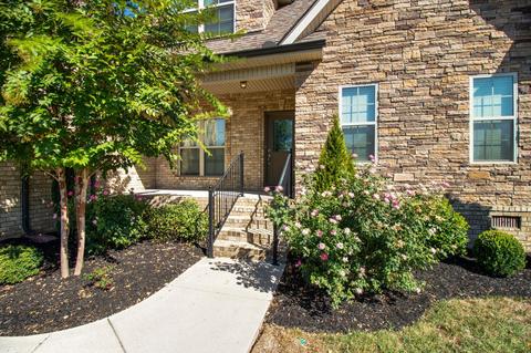 5228 Honeybee Dr, Murfreesboro, TN 37129 photo 2