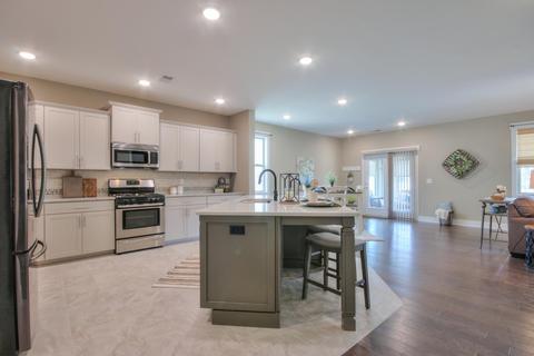 6419 Birchtree Dr, Murfreesboro, TN 37128 photo 2