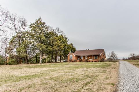 2073 Pocahontas Rd, Morrison, TN 37357 photo 2