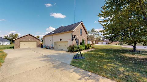 216 Deerfield Dr, Springfield, TN 37172 photo 2