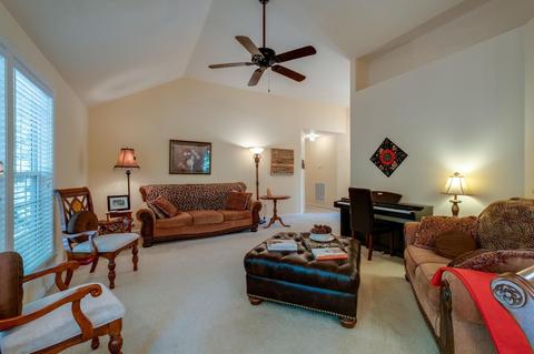 301 Dell Way Three, Dickson, TN 37055 photo 3