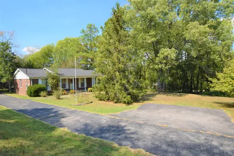 2012 Crescentview Rd, Pulaski, TN 38478 photo 1