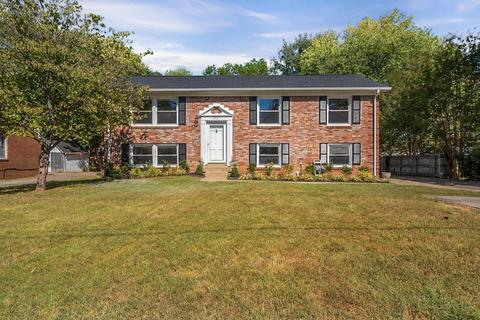 1711 Clydeway Dr, Murfreesboro, TN 37130 photo 1