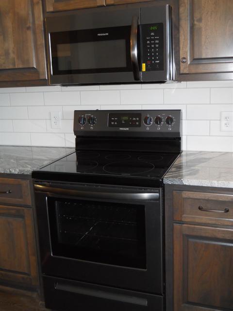 247 Barton Dr, Normandy, TN 37360 photo 4