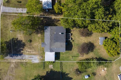 705 E Broad St, Dickson, TN 37055 photo 6