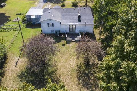 705 E Broad St, Dickson, TN 37055 photo 5