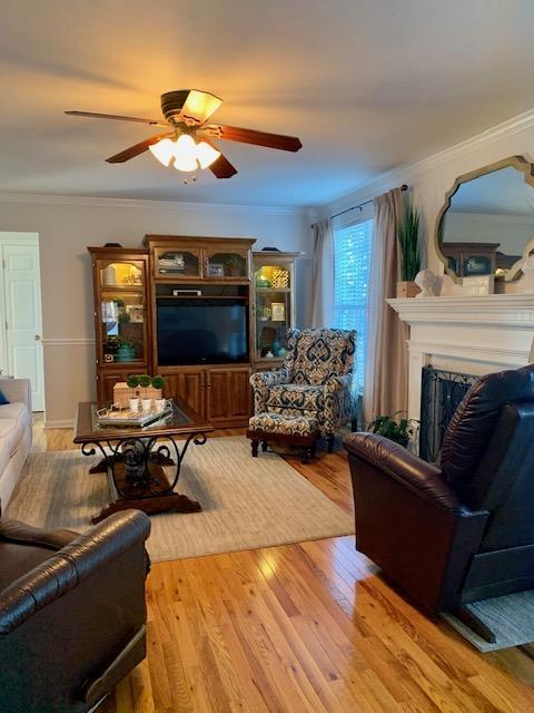 1109 Myatt Loop Rd, Burns, TN 37029 photo 2