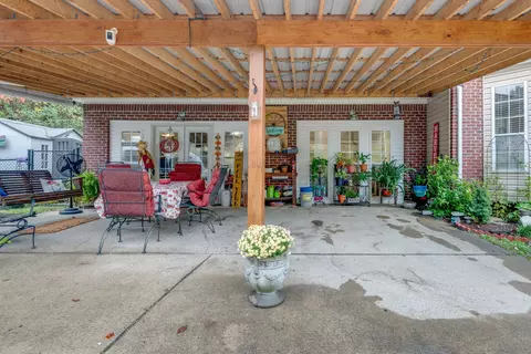 206 Brady Dr, Dickson, TN 37055 photo 4