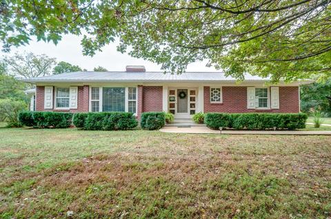 104 E Over Dr, Centerville, TN 37033 photo 1
