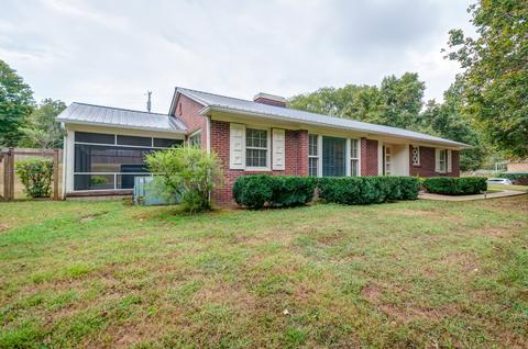 104 E Over Dr, Centerville, TN 37033 photo 4