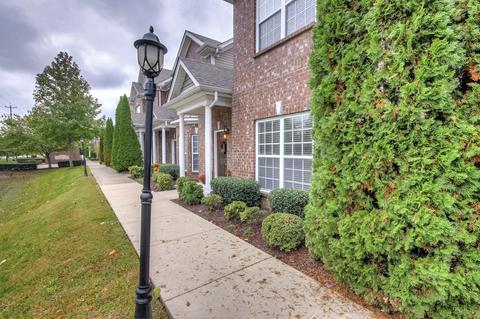 342 Rowlette Cir, Murfreesboro, TN 37127 photo 3
