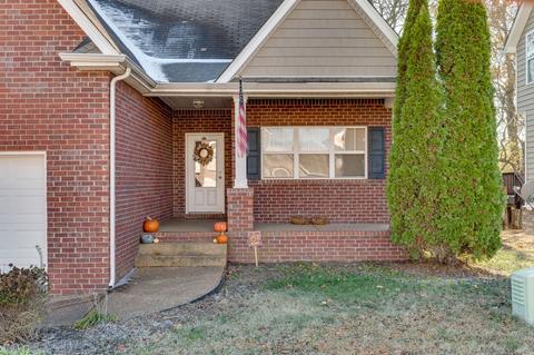 1447 Bern Dr, Spring Hill, TN 37174 photo 2