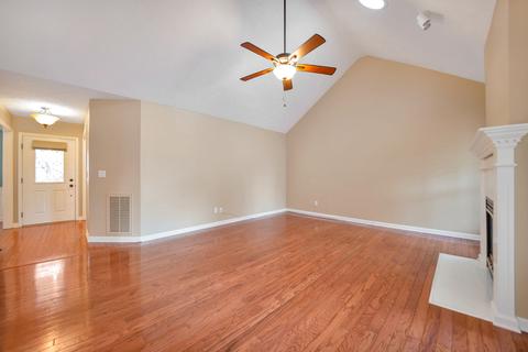 1806 Cascade Ct, Murfreesboro, TN 37127 photo 2