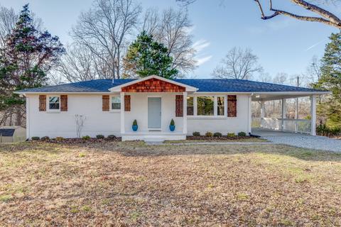 1245 Ridge Rd, Dickson, TN 37055 photo 1