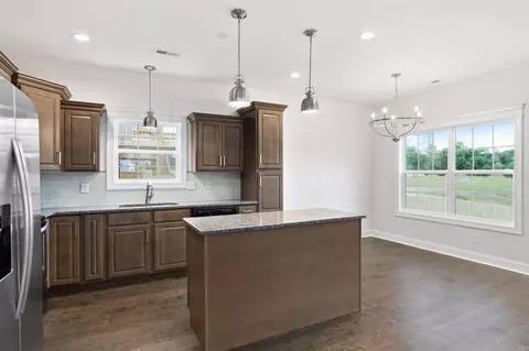 18 Hickory Ln, Dickson, TN 37055 photo 9