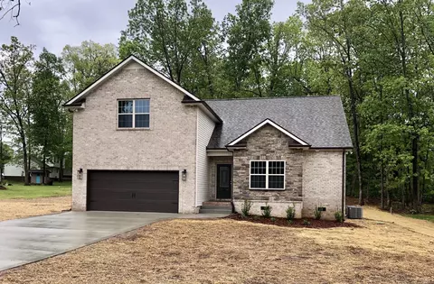 18 Hickory Ln, Dickson, TN 37055 photo 1