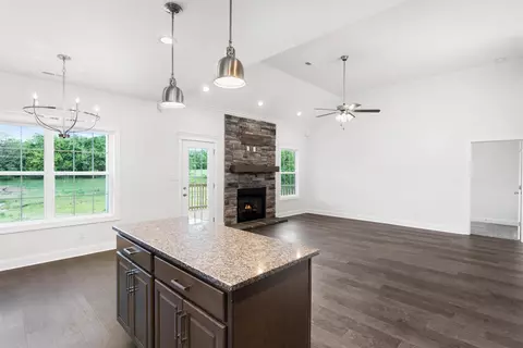 18 Hickory Ln, Dickson, TN 37055 photo 8