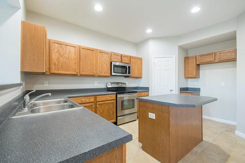 2004 Kingston Pl, Spring Hill, TN 37174 photo 2