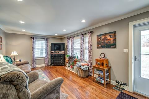 1392 Highway 50 E, Centerville, TN 37033 photo 2