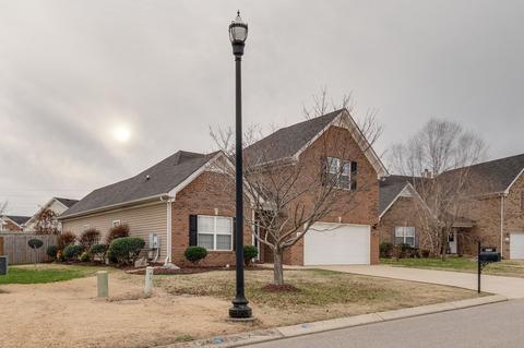 3009 Soaring Eagle Way, Spring Hill, TN 37174 photo 2