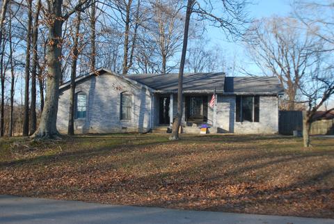 2907 Curtiswood Ln E, Springfield, TN 37172 photo 1