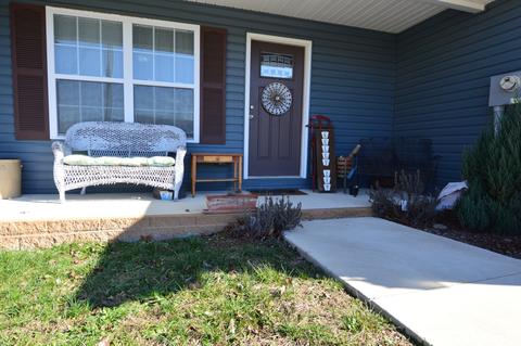 217 Celeste Dr, Baxter, TN 38544 photo 2