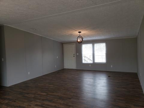 205 Allison Dr, Pulaski, TN 38478 photo 3