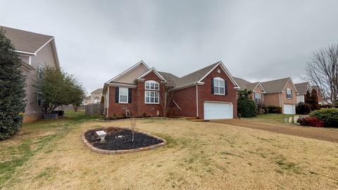 2262 Dewey Dr, Spring Hill, TN 37174 photo 2