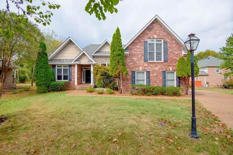 1004 E Point Cv, Hermitage, TN 37076 photo 1