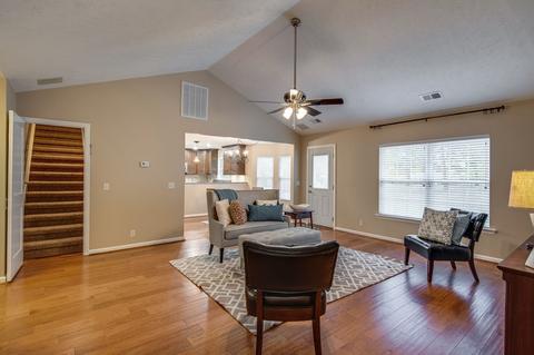 924 Hickory Pointe, Dickson, TN 37055 photo 3