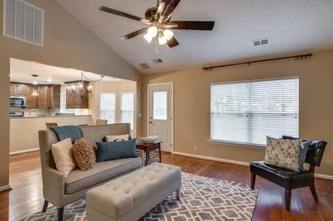 924 Hickory Pointe, Dickson, TN 37055 photo 4