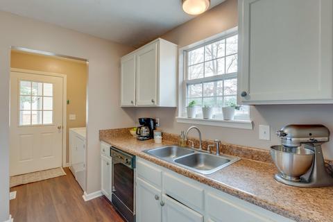 212 Nottingham Rd, Dickson, TN 37055 photo 9