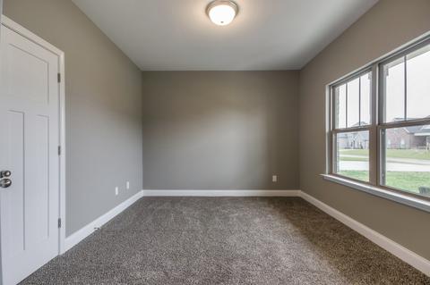 1530 N Side Dr, Murfreesboro, TN 37130 photo 5