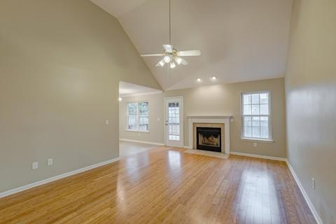 1908 Bugle Ct, Spring Hill, TN 37174 photo 4