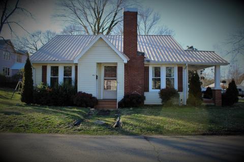 105 Spring Ave, Centerville, TN 37033 photo 3