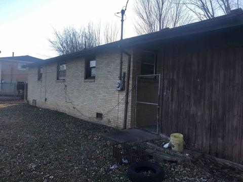 1310 School St, Springfield, TN 37172 photo 2