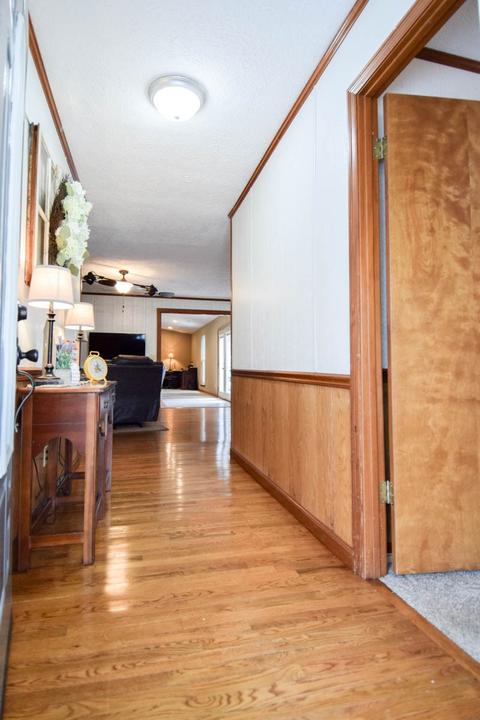 475 Wolf Hill Rd, Bethpage, TN 37022 photo 8