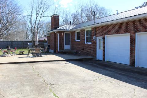 111 Atkinson Hts, Centerville, TN 37033 photo 3