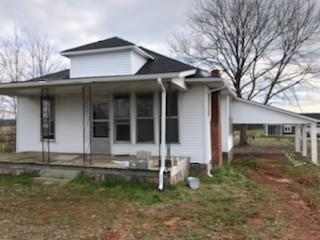 593 Modena Rd, Decherd, TN 37324 photo 2