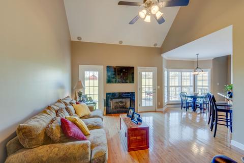 109 Needham Ln, Burns, TN 37029 photo 5