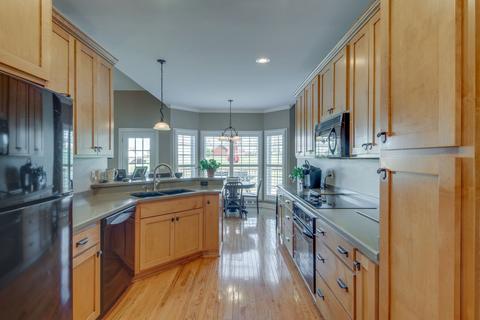109 Needham Ln, Burns, TN 37029 photo 9