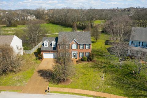 2240 Hayward Ln, Spring Hill, TN 37174 photo 1
