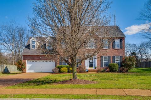 2240 Hayward Ln, Spring Hill, TN 37174 photo 2