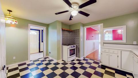 300 S Main St, Dickson, TN 37055 photo 13