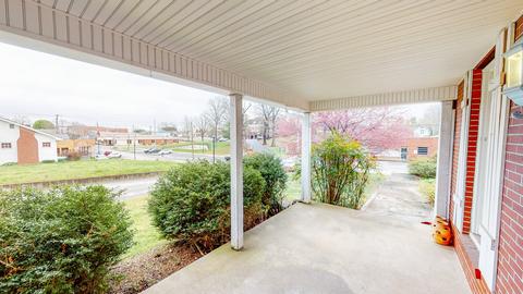 300 S Main St, Dickson, TN 37055 photo 40