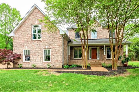 1008 E Point Cv, Hermitage, TN 37076 photo 1