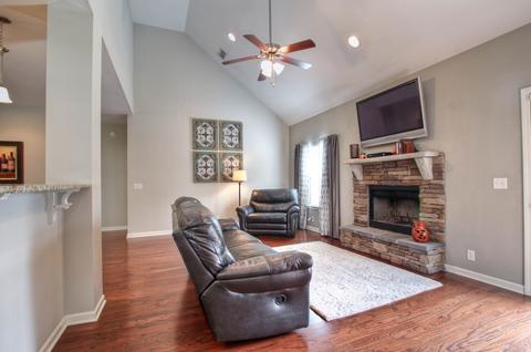 1521 Burrows Ave, Murfreesboro, TN 37128 photo 5