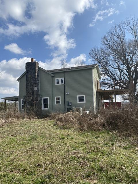172 Chipman Rd, Bethpage, TN 37022 photo 2