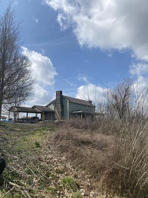 172 Chipman Rd, Bethpage, TN 37022 photo 1